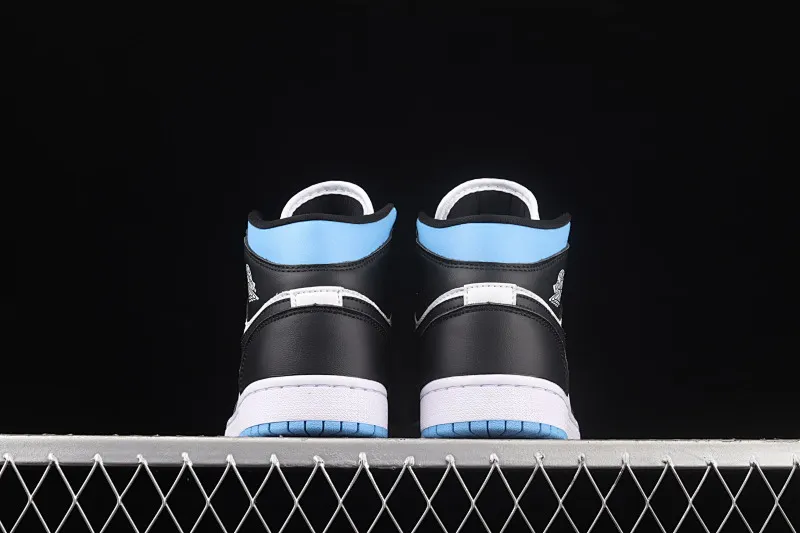 All categories Air Jordan Jordan series basketball shoes Air Jordan 1 Mid Different versions Air Jordan 1 Mid SE AJ1 Joe 1 black and white blue BQ6472-102